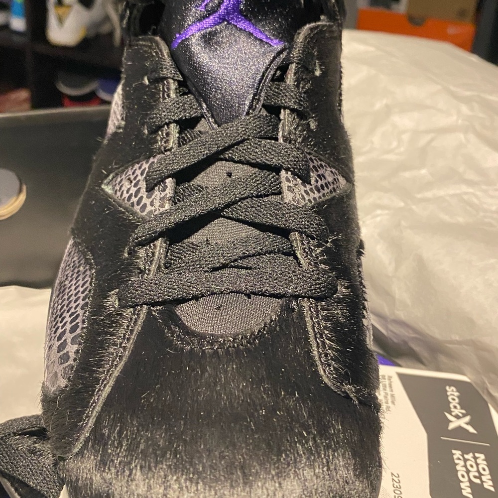 New Jordan Retro 6 “Social Status”. Black n Purple Size 11